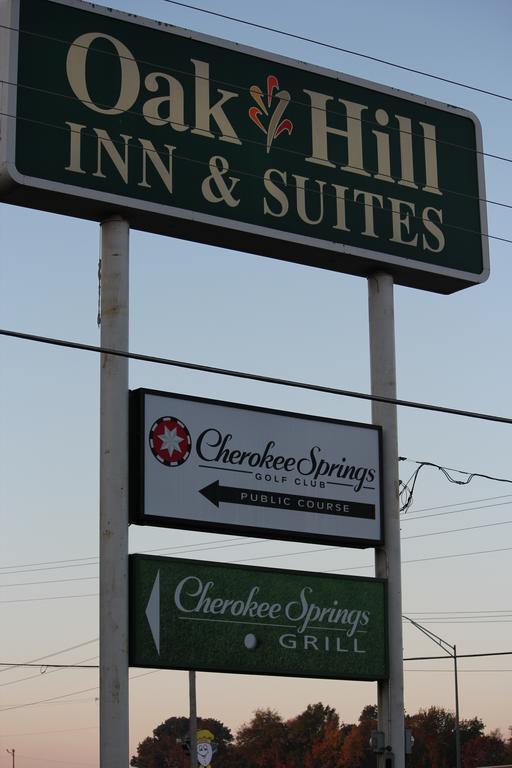 Oak Hill Inn And Suites Tahlequah Bagian luar foto