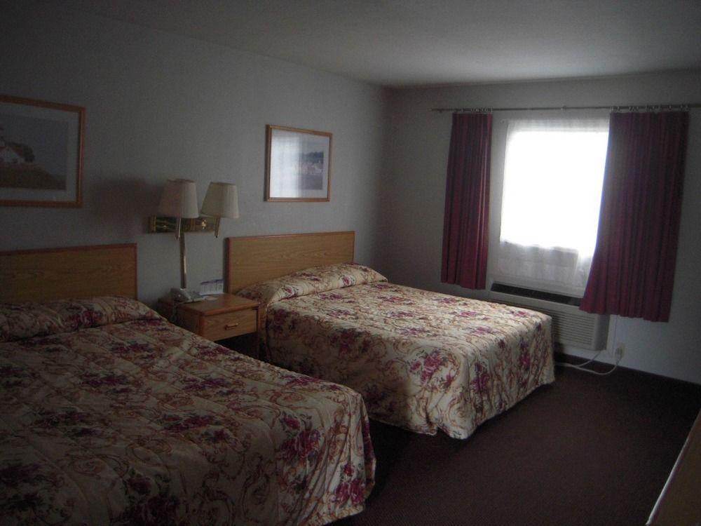 Oak Hill Inn And Suites Tahlequah Bagian luar foto