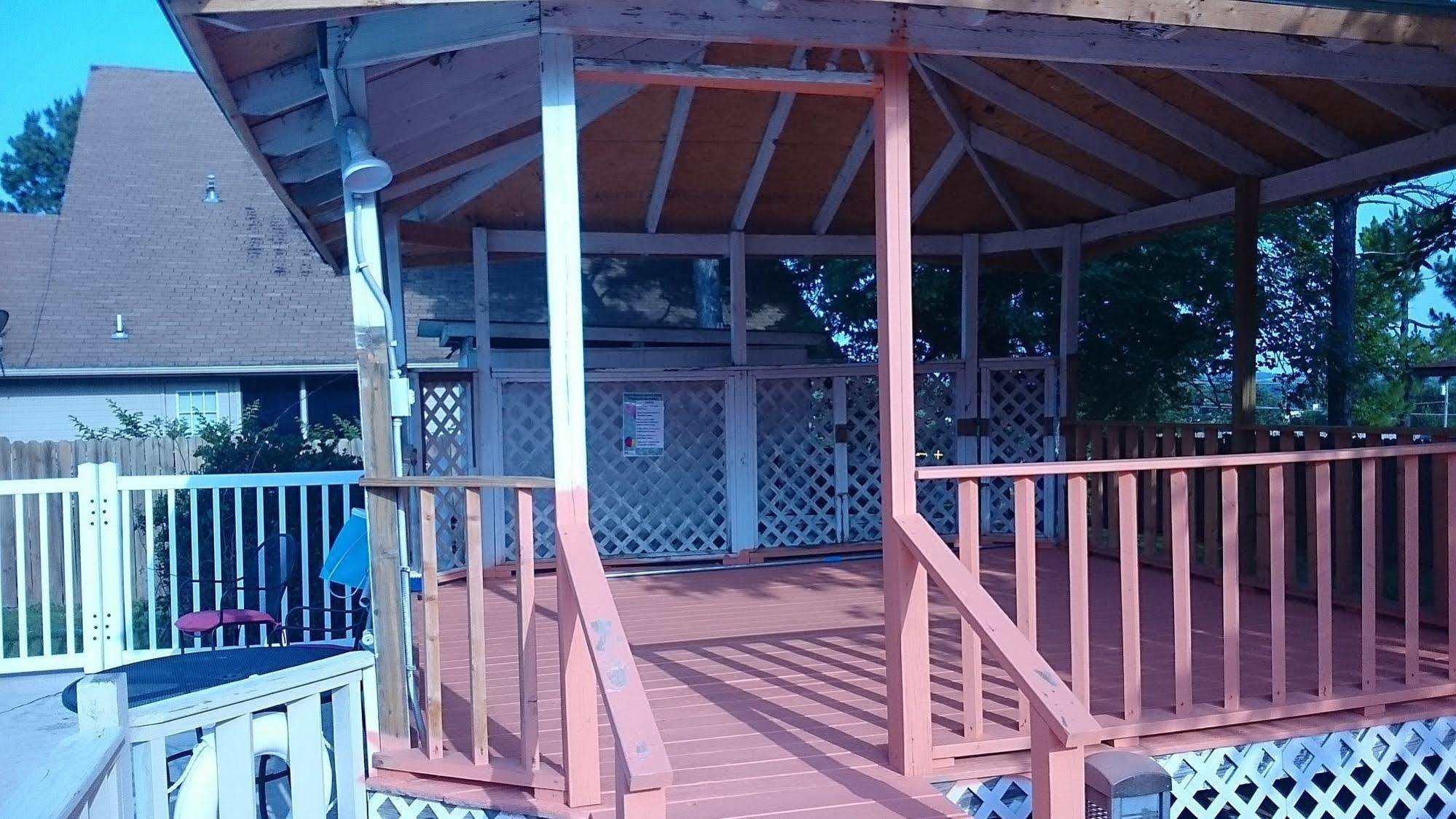 Oak Hill Inn And Suites Tahlequah Bagian luar foto